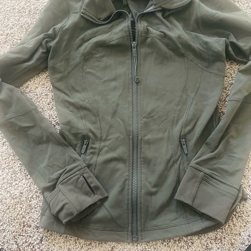Define Lululemon jacket 😍